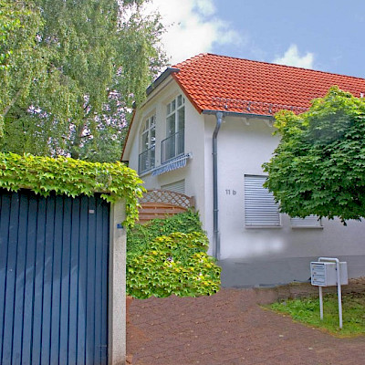 OBERURSEL/TS.: Freistehendes Einfamilienhaus in ruhiger TOPLAGE!